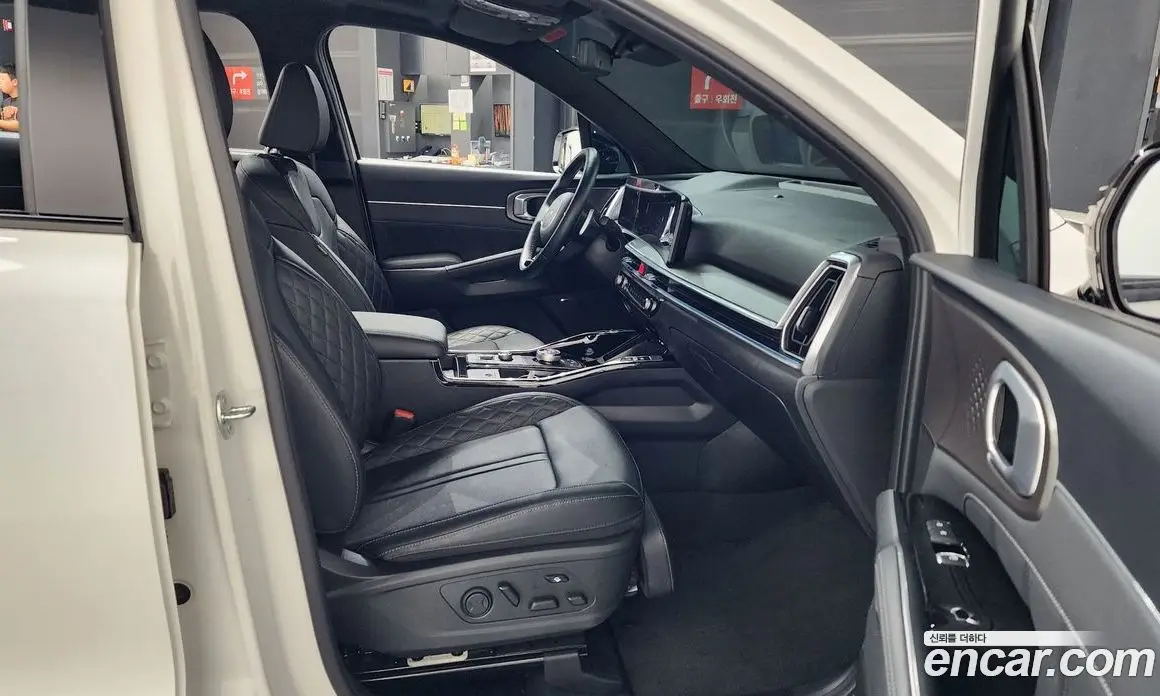 Kia Sorento 2023 2.5 автомат (гидро), фото 15