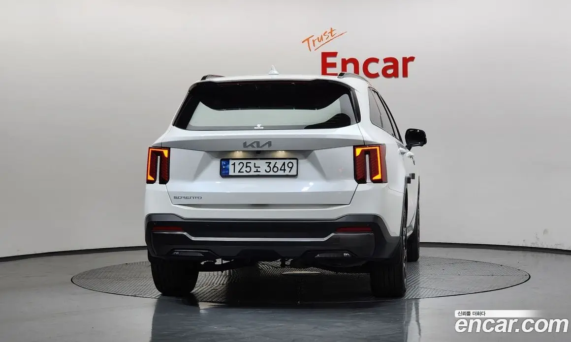Kia Sorento 2023 2.5 автомат (гидро), фото 3