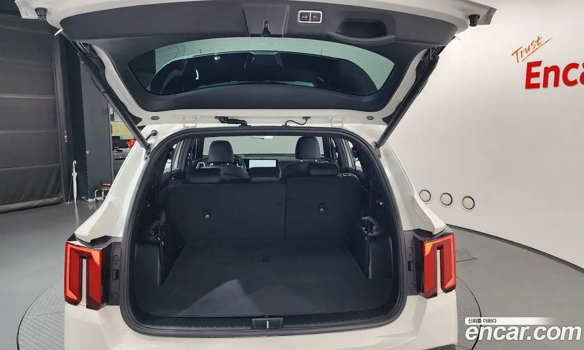 Kia Sorento 2023 2.5 автомат (гидро), фото 26