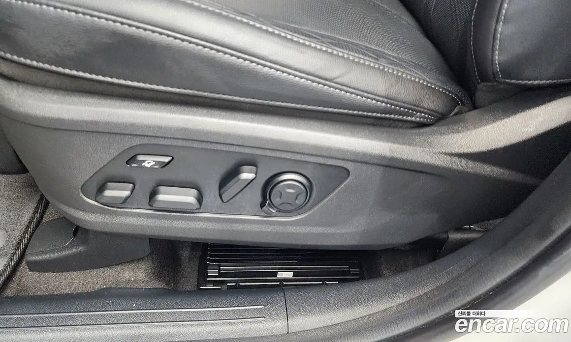 Kia Sorento 2023 2.5 автомат (гидро), фото 30