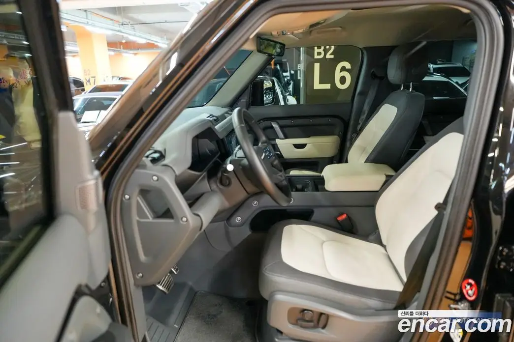 Land Rover Defender 2024 2.0 автомат (гидро), фото 13