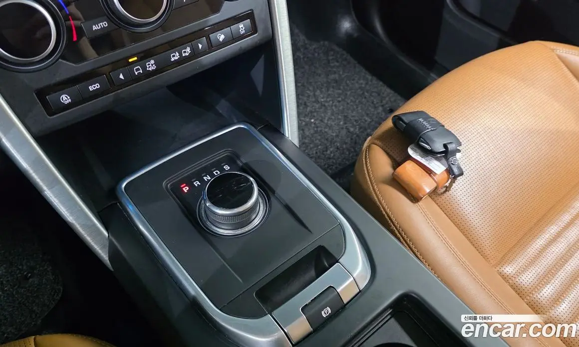Land Rover Discovery Sport 2017 2.0 автомат (гидро), фото 9