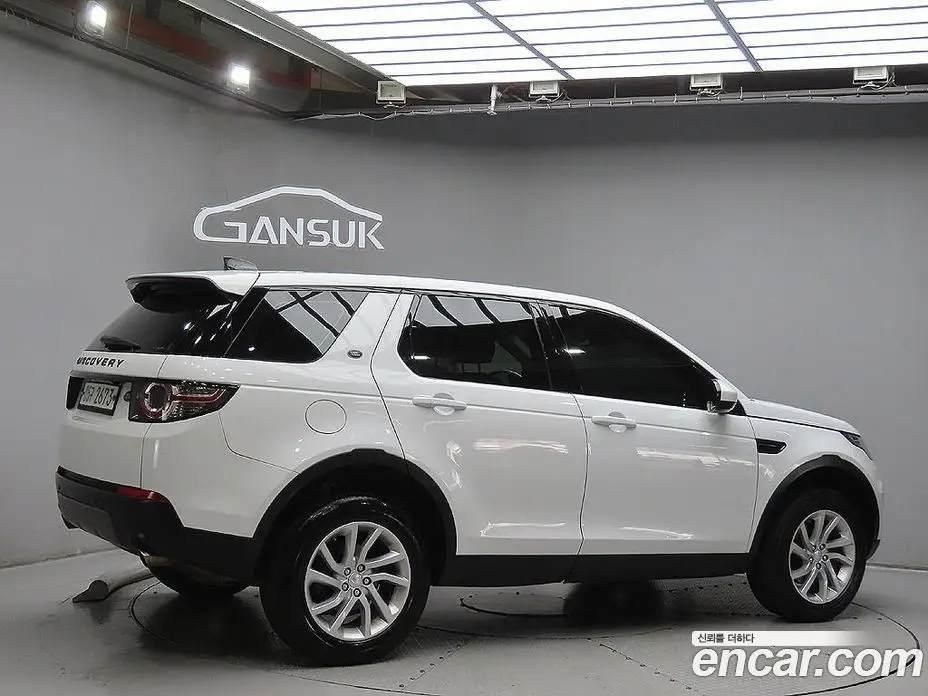 Land Rover Discovery Sport 2018 2.0 автомат (гидро), фото 4