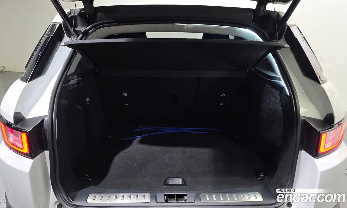 Land Rover Range Rover Evoque 2017 2.0 автомат (гидро), фото 30