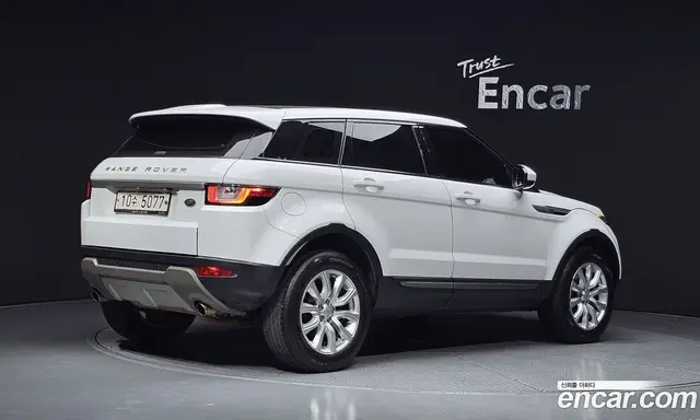 Land Rover Range Rover Evoque 2018 2.0 автомат (гидро), миниатюра 2