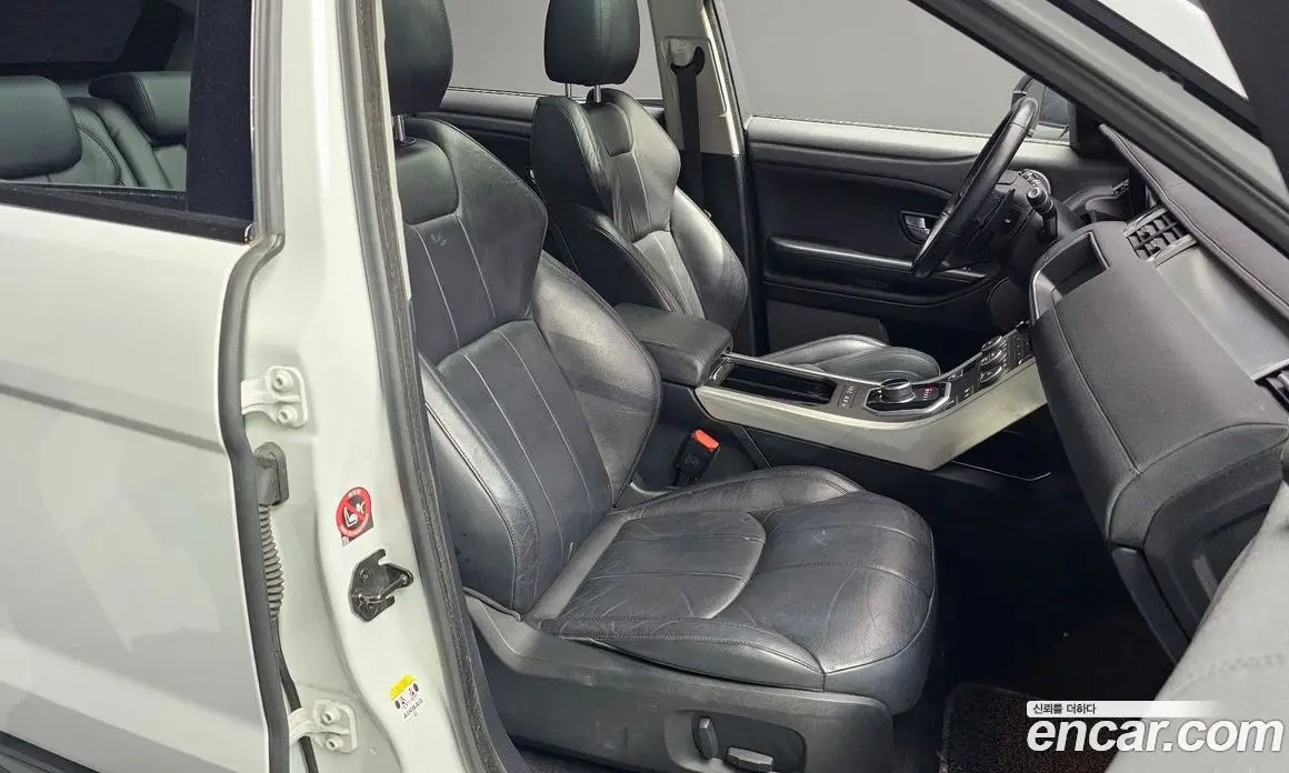 Land Rover Range Rover Evoque 2018 2.0 автомат (гидро), фото 11