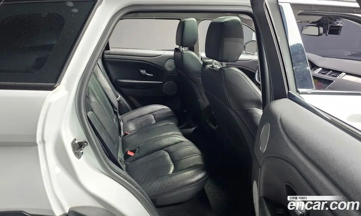Land Rover Range Rover Evoque 2018 2.0 автомат (гидро), фото 12
