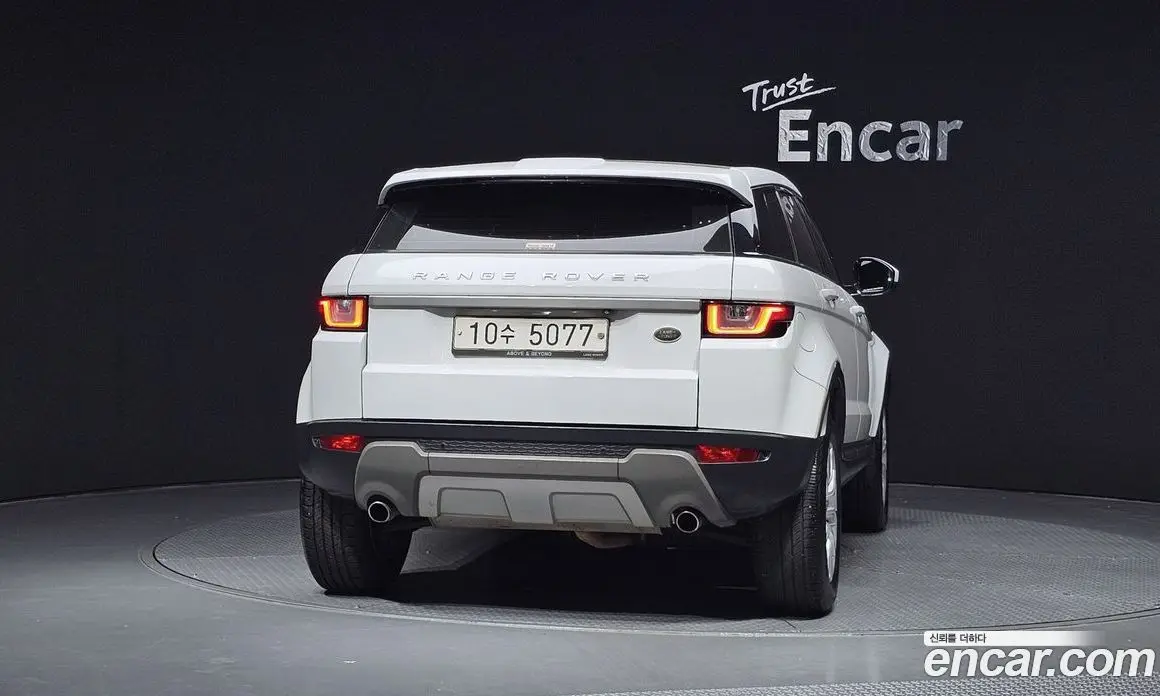 Land Rover Range Rover Evoque 2018 2.0 автомат (гидро), фото 4
