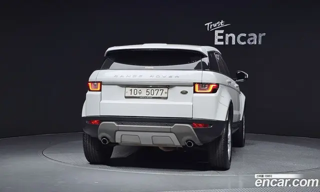 Land Rover Range Rover Evoque 2018 2.0 автомат (гидро), миниатюра 4