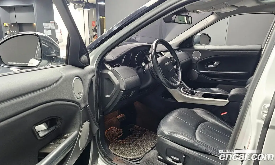 Land Rover Range Rover Evoque 2018 2.0 автомат (гидро), фото 10