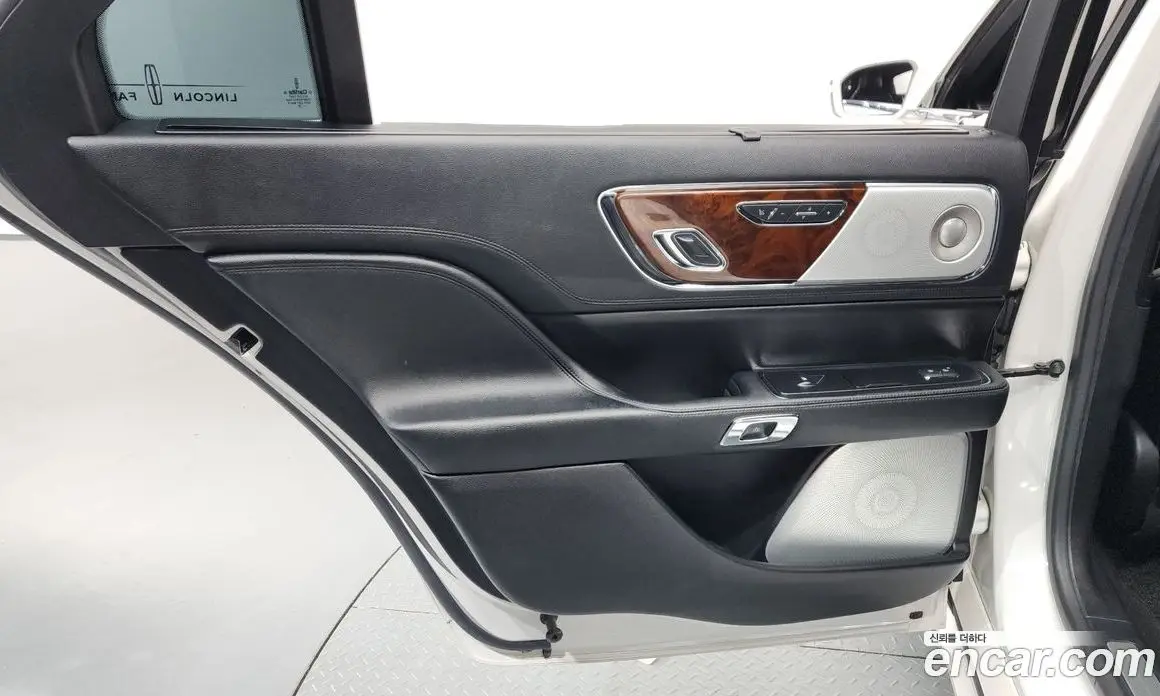 Lincoln Continental 2018 3.0 автомат (гидро), фото 15 Lincoln Continental 2018 3.0 автомат (гидро), фото 15
