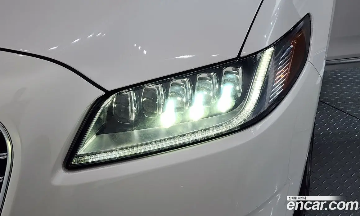 Lincoln Continental 2018 3.0 автомат (гидро), фото 8 Lincoln Continental 2018 3.0 автомат (гидро), фото 8