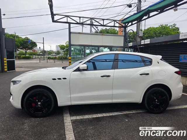 Maserati Levante 2018 3.0 автомат (гидро), миниатюра 1 Maserati Levante 2018 3.0 автомат (гидро), миниатюра 1