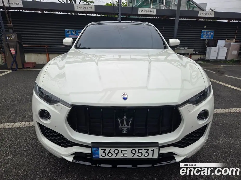 Maserati Levante 2018 3.0 автомат (гидро), фото 4 Maserati Levante 2018 3.0 автомат (гидро), фото 4