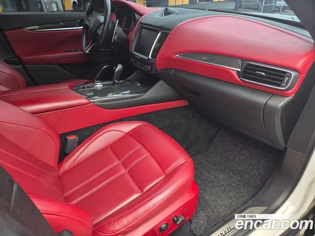 Maserati Levante 2018 3.0 автомат (гидро), миниатюра 5 Maserati Levante 2018 3.0 автомат (гидро), миниатюра 5