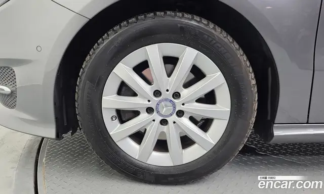 Mercedes-Benz B-Class 2015 2.1 гидро, миниатюра 5 Mercedes-Benz B-Class 2015 2.1 гидро, миниатюра 5