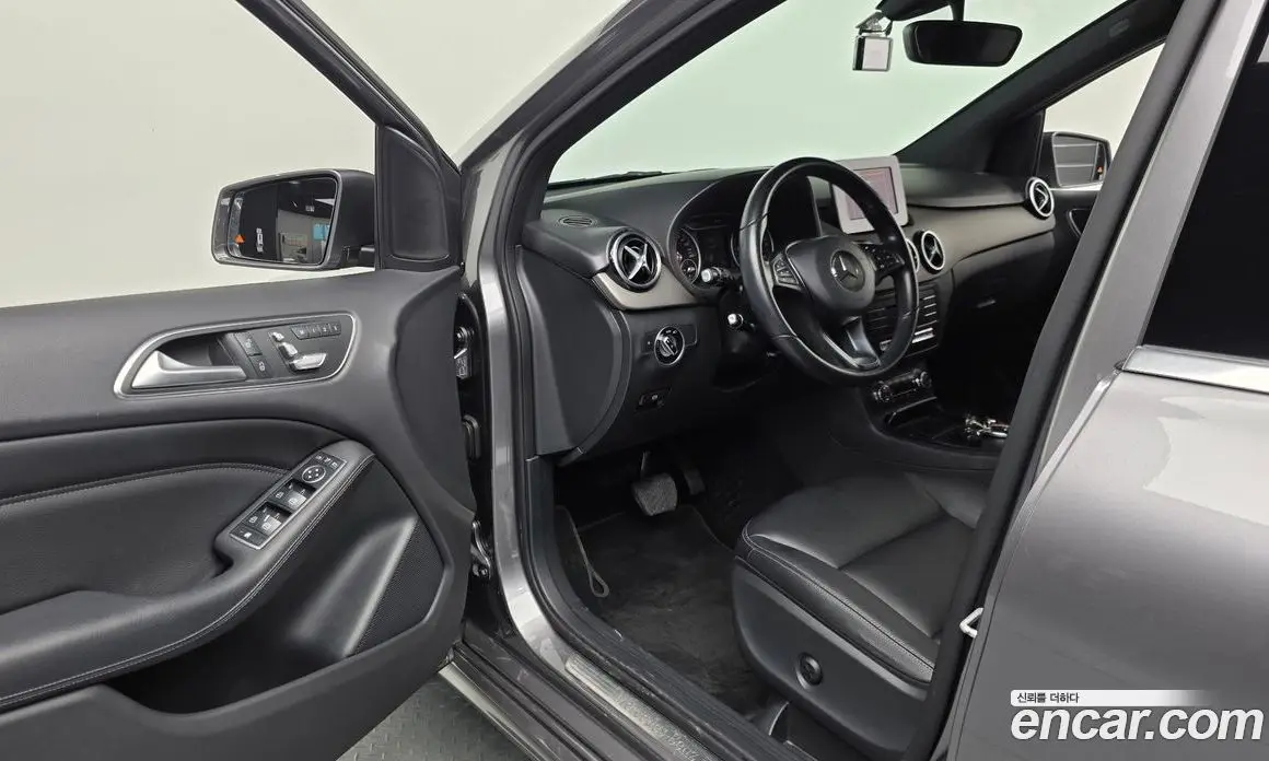 Mercedes-Benz B-Class 2015 2.1 гидро, фото 10 Mercedes-Benz B-Class 2015 2.1 гидро, фото 10