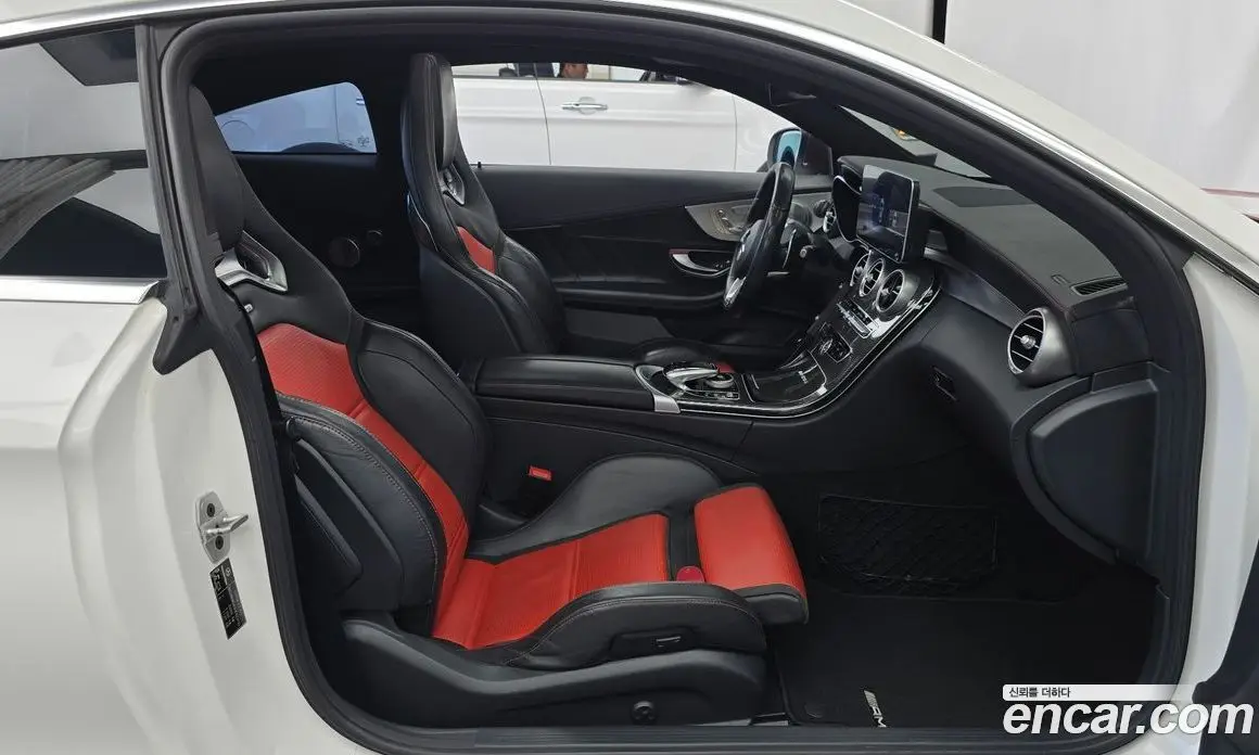 Mercedes-Benz C-Class 2017 4.0 гидро, фото 11 Mercedes-Benz C-Class 2017 4.0 гидро, фото 11