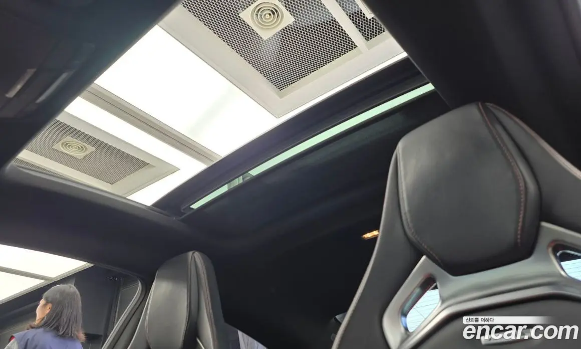 Mercedes-Benz C-Class 2017 4.0 гидро, фото 19 Mercedes-Benz C-Class 2017 4.0 гидро, фото 19