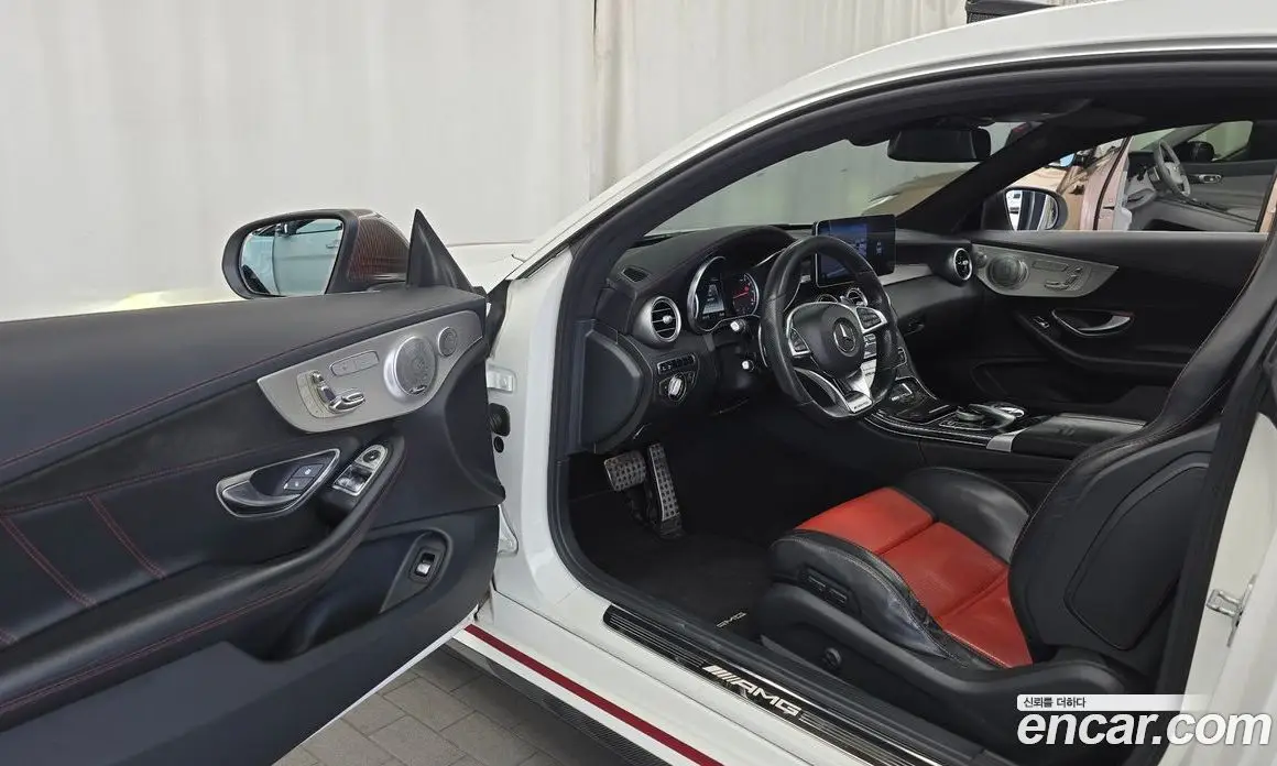 Mercedes-Benz C-Class 2017 4.0 гидро, фото 10 Mercedes-Benz C-Class 2017 4.0 гидро, фото 10