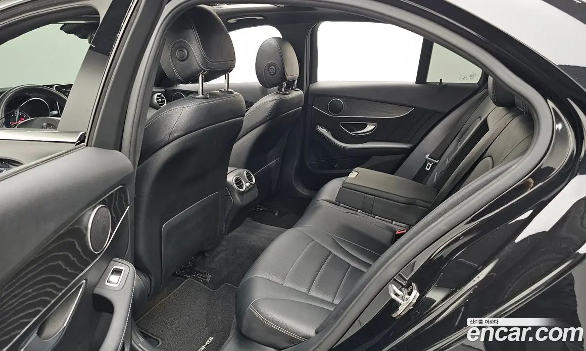 Mercedes-Benz C-Class 2017 2.0 гидро, фото 15 Mercedes-Benz C-Class 2017 2.0 гидро, фото 15