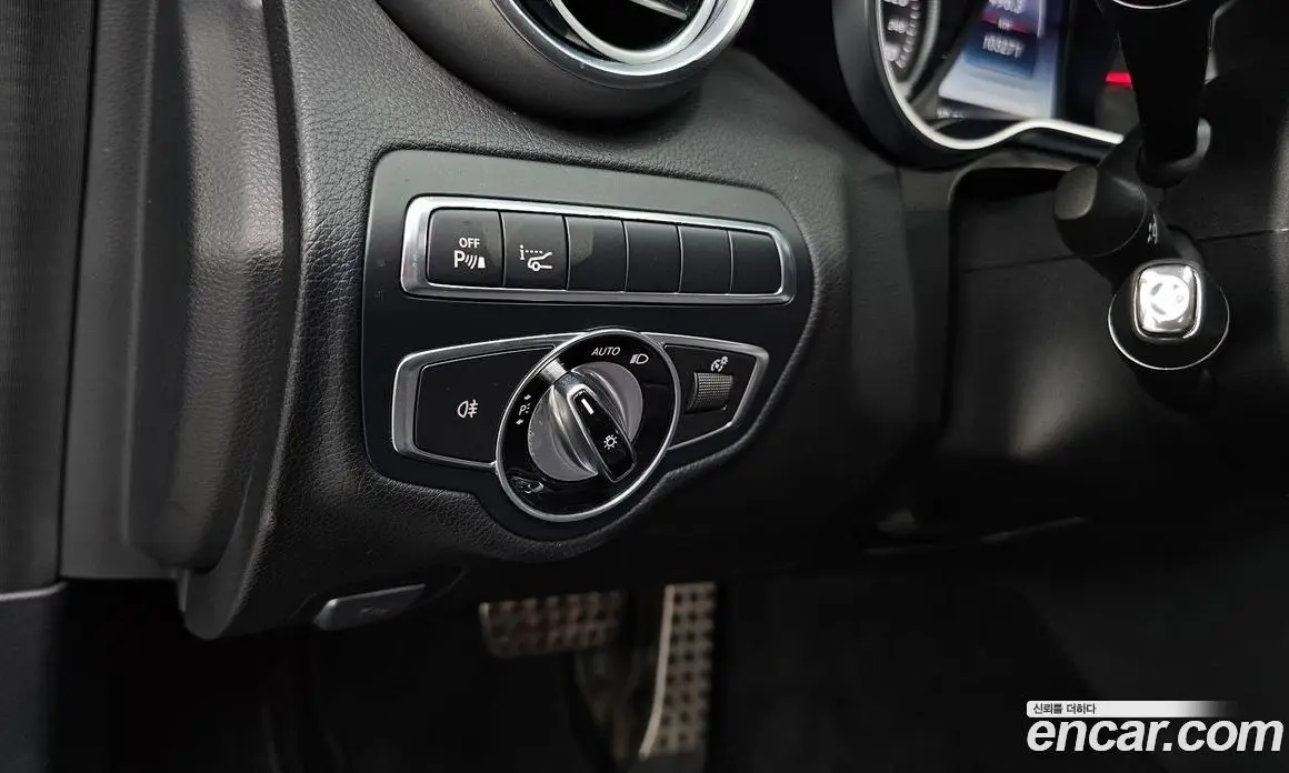 Mercedes-Benz C-Class 2017 2.0 гидро, фото 23 Mercedes-Benz C-Class 2017 2.0 гидро, фото 23