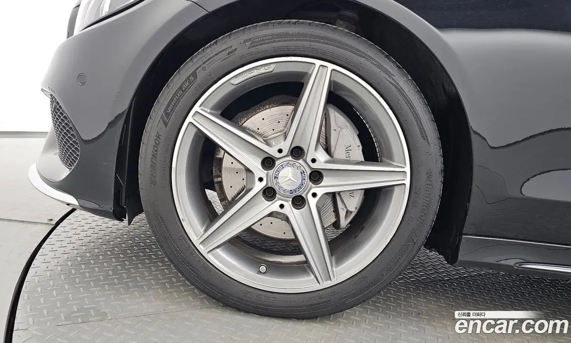 Mercedes-Benz C-Class 2017 2.0 гидро, фото 4 Mercedes-Benz C-Class 2017 2.0 гидро, фото 4