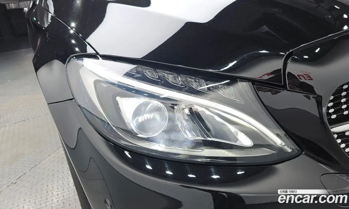 Mercedes-Benz C-Class 2017 2.0 гидро, фото 7 Mercedes-Benz C-Class 2017 2.0 гидро, фото 7