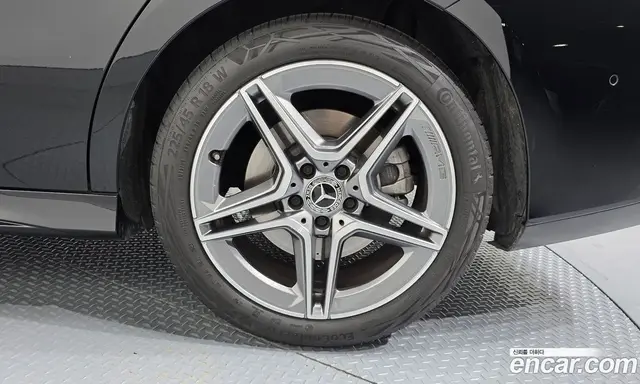 Mercedes-Benz CLA-Class 2024 2.0 гидро, миниатюра 6 Mercedes-Benz CLA-Class 2024 2.0 гидро, миниатюра 6