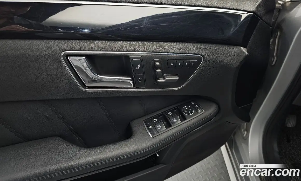 Mercedes-Benz E-Class 2011 3.5 гидро, фото 18 Mercedes-Benz E-Class 2011 3.5 гидро, фото 18