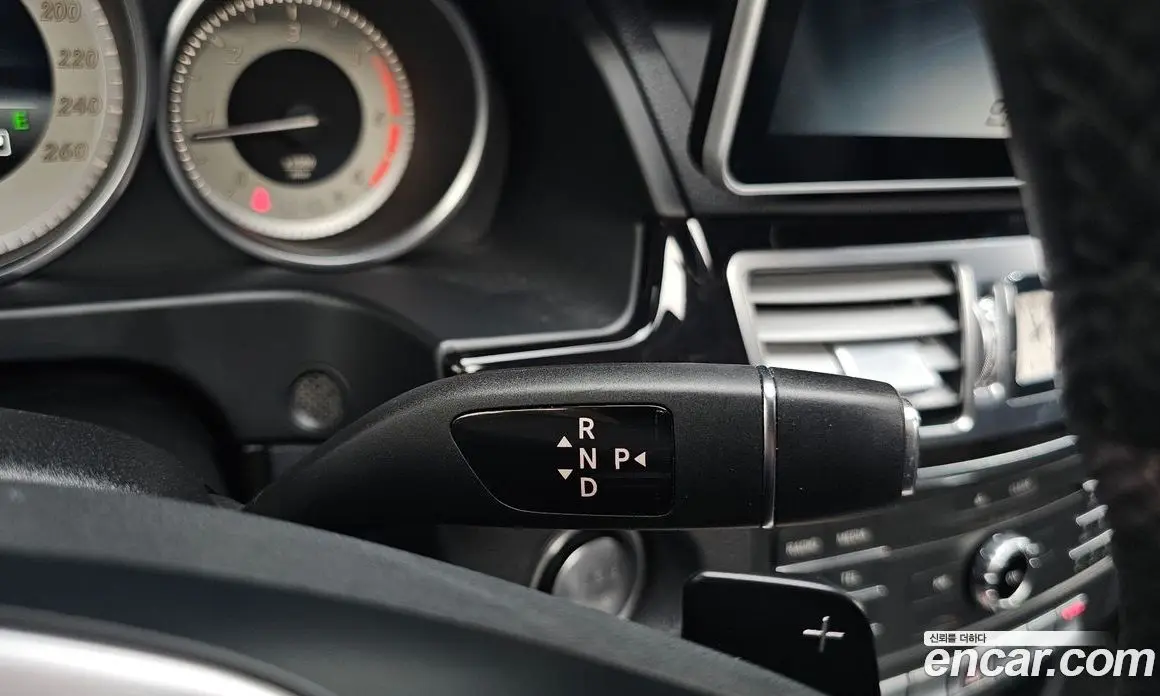Mercedes-Benz E-Class 2016 2.1 гидро, фото 11 Mercedes-Benz E-Class 2016 2.1 гидро, фото 11