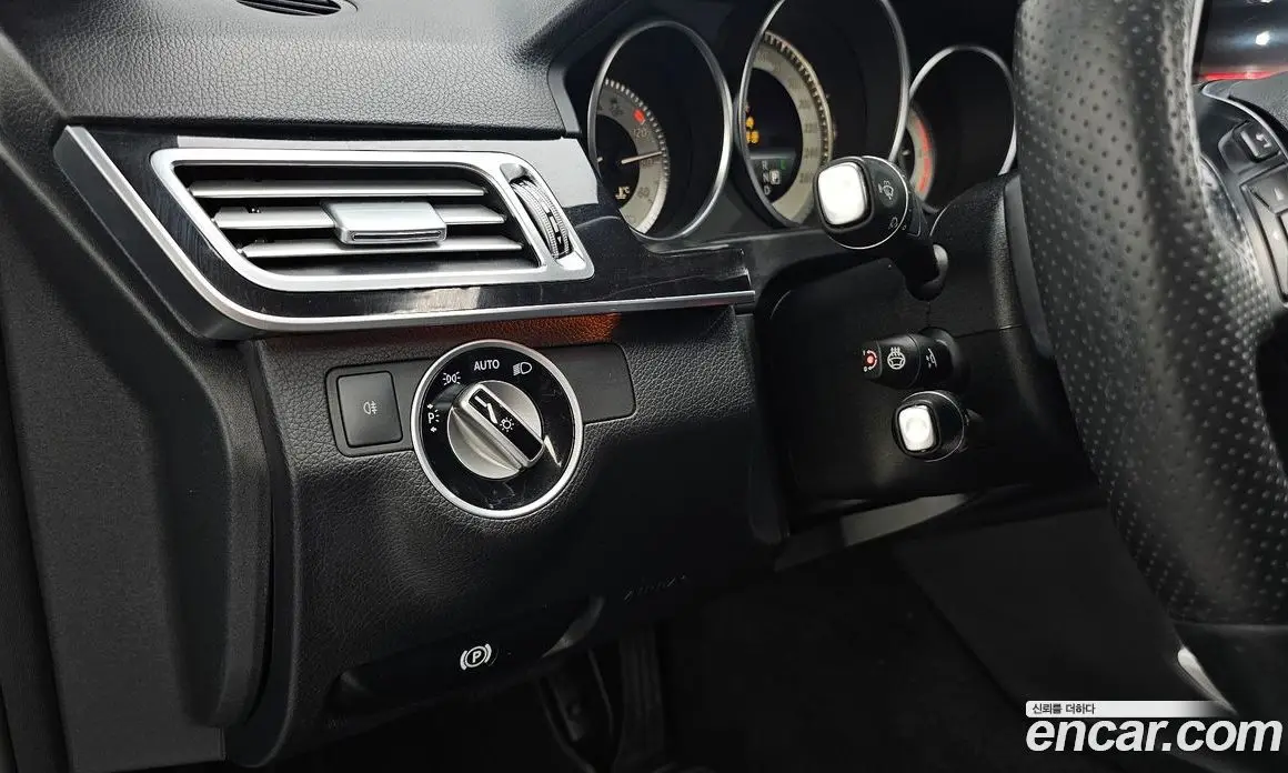 Mercedes-Benz E-Class 2016 2.1 гидро, фото 28 Mercedes-Benz E-Class 2016 2.1 гидро, фото 28