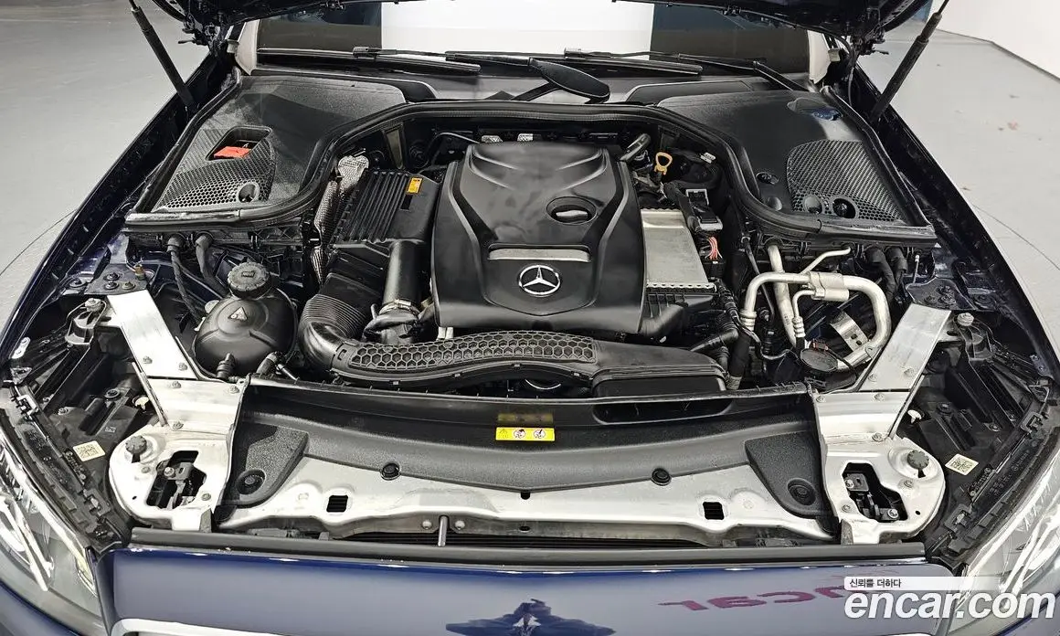 Mercedes-Benz E-Class 2018 2.0 автомат (гидро), фото 6