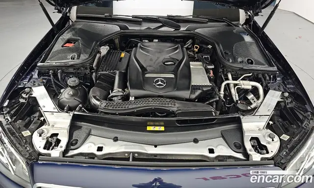 Mercedes-Benz E-Class 2018 2.0 автомат (гидро), миниатюра 6