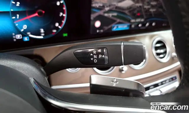 Mercedes-Benz E-Class 2022 2.0 автомат (гидро), миниатюра 12