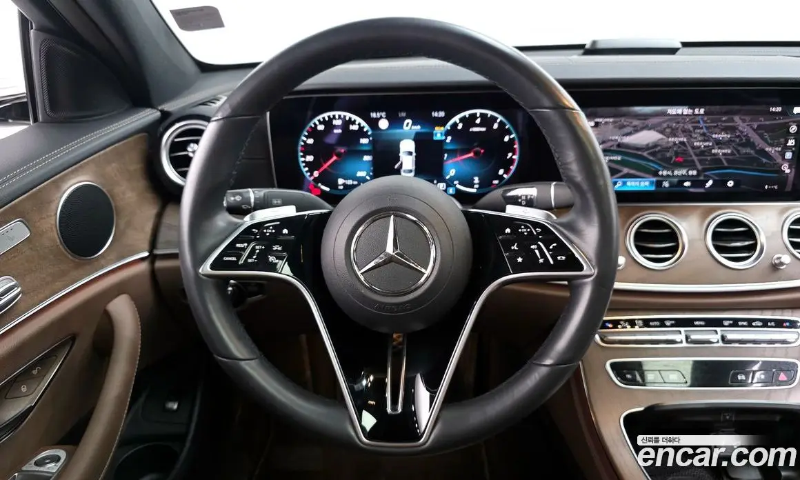 Mercedes-Benz E-Class 2022 2.0 автомат (гидро), фото 18