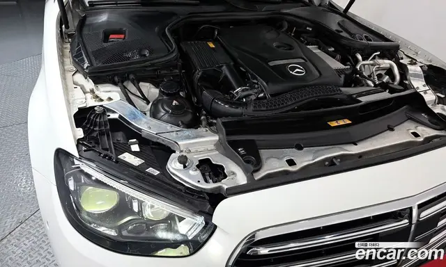 Mercedes-Benz E-Class 2022 2.0 автомат (гидро), миниатюра 6
