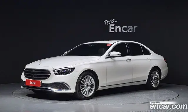 Mercedes-Benz E-Class, 2022, 53 379 км