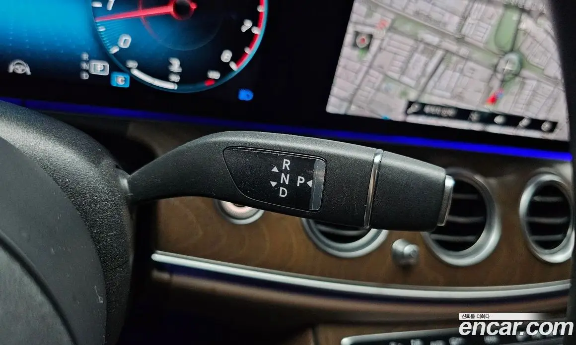 Mercedes-Benz E-Class 2022 2.0 гидро, фото 12 Mercedes-Benz E-Class 2022 2.0 гидро, фото 12