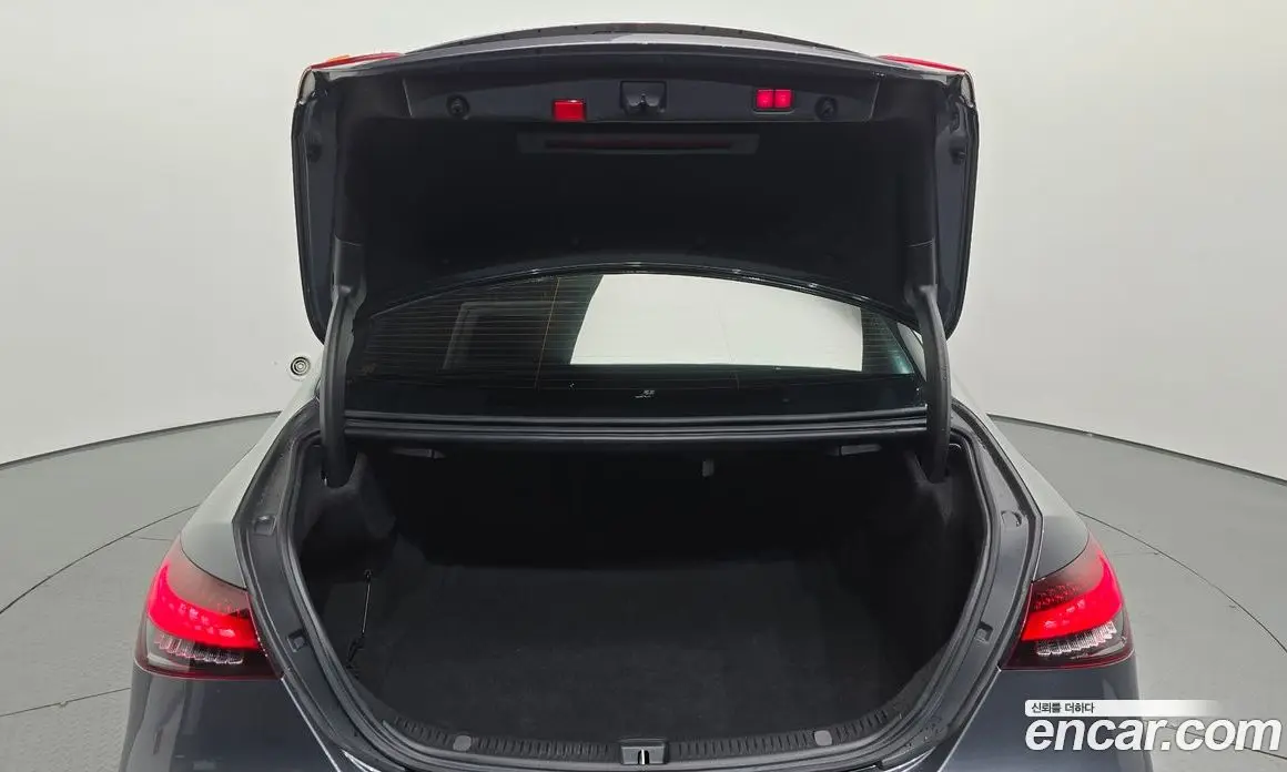 Mercedes-Benz E-Class 2022 2.0 гидро, фото 26 Mercedes-Benz E-Class 2022 2.0 гидро, фото 26