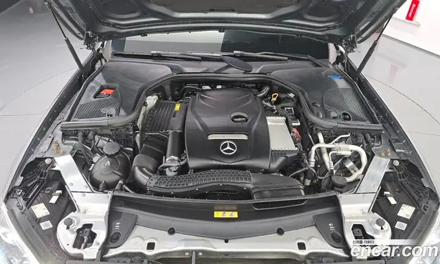 Mercedes-Benz E-Class 2022 2.0 гидро, миниатюра 6 Mercedes-Benz E-Class 2022 2.0 гидро, миниатюра 6