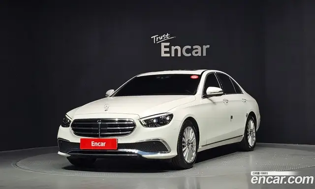 Mercedes-Benz E-Class, 2022, 73 618 км