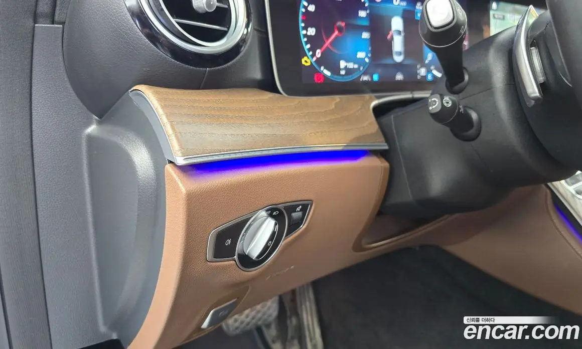 Mercedes-Benz E-Class 2022 2.0 гидро, фото 27