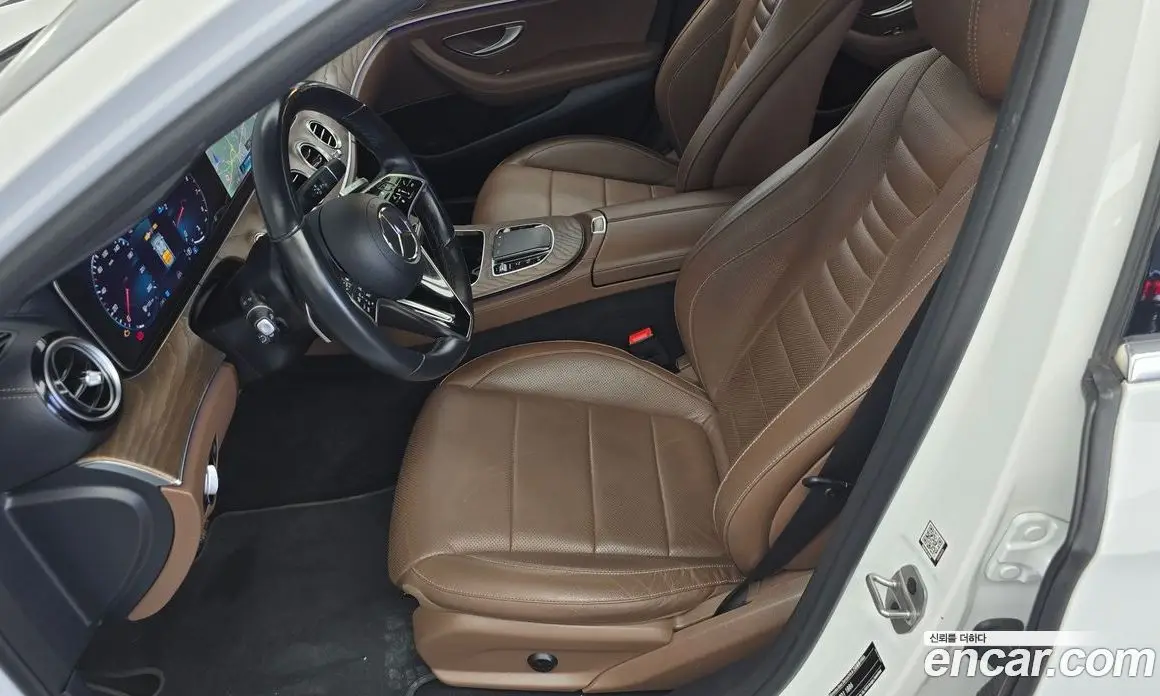 Mercedes-Benz E-Class 2022 2.0 гидро, фото 30