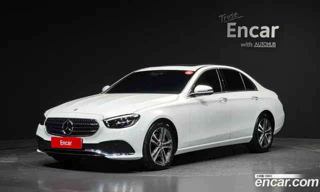 Mercedes-Benz E-Class, 2023, 30 307 км