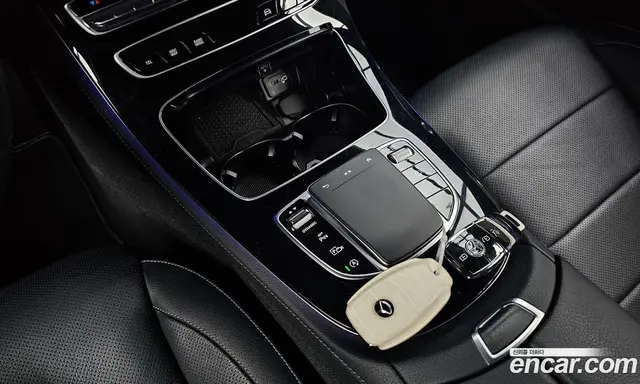 Mercedes-Benz E-Class 2023 2.0 гидро, миниатюра 12