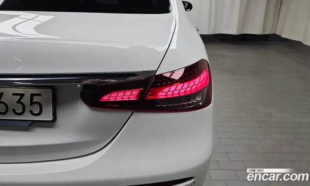 Mercedes-Benz E-Class 2023 2.0 гидро, миниатюра 9 Mercedes-Benz E-Class 2023 2.0 гидро, миниатюра 9
