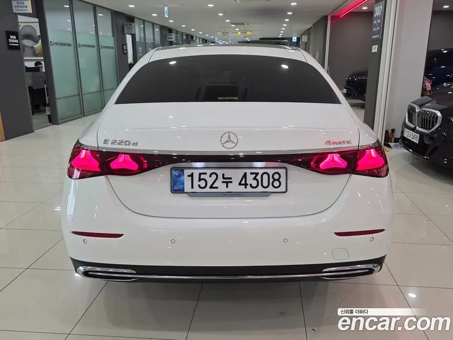 Mercedes-Benz E-Class 2025 2.0 гидро, фото 4 Mercedes-Benz E-Class 2025 2.0 гидро, фото 4