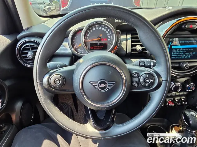 Mini Cooper 2019 1.5 автомат (гидро), миниатюра 5