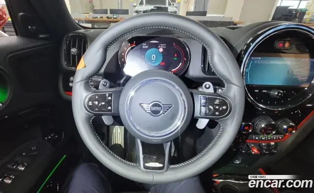 Mini Countryman 2023 2.0 автомат (гидро), миниатюра 3